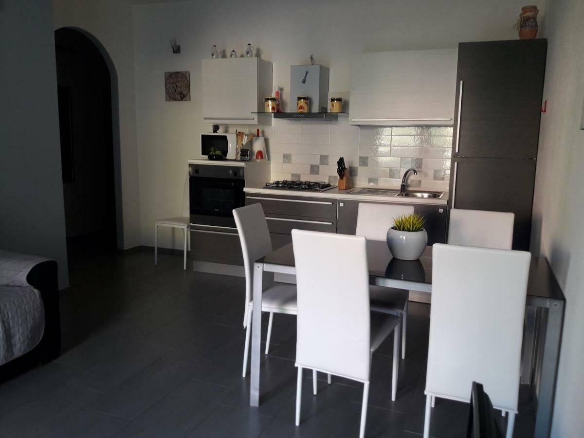 Lucrezia Apartment Valledoria  Exteriör bild