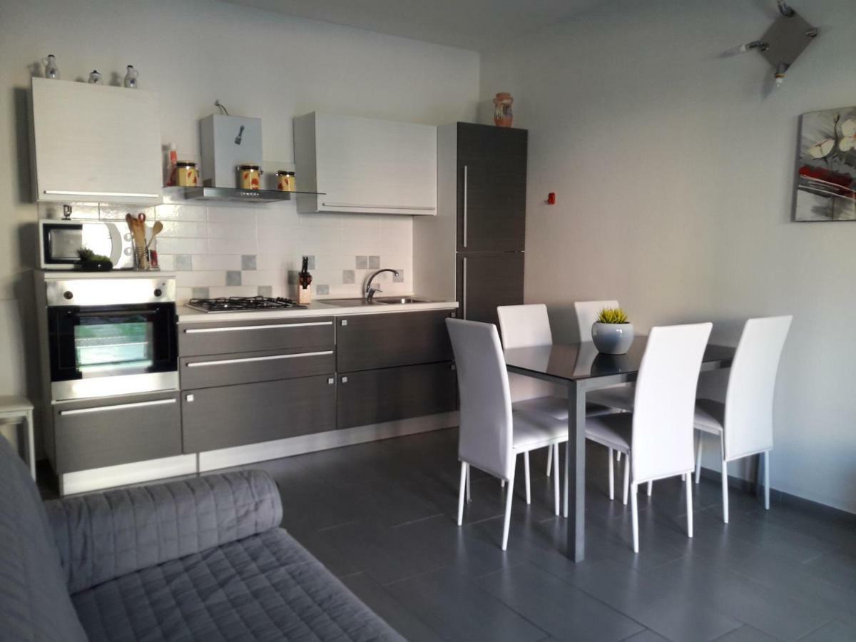 Lucrezia Apartment Valledoria  Exteriör bild